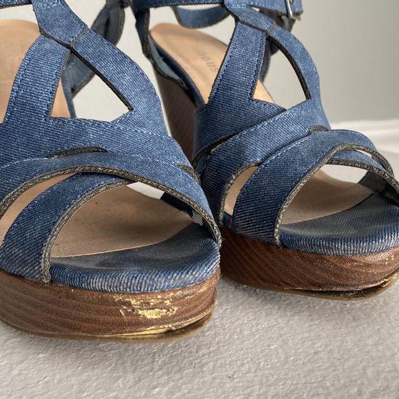 Dollhouse Denim Platform Wedge Sandal - Picture 10 of 10